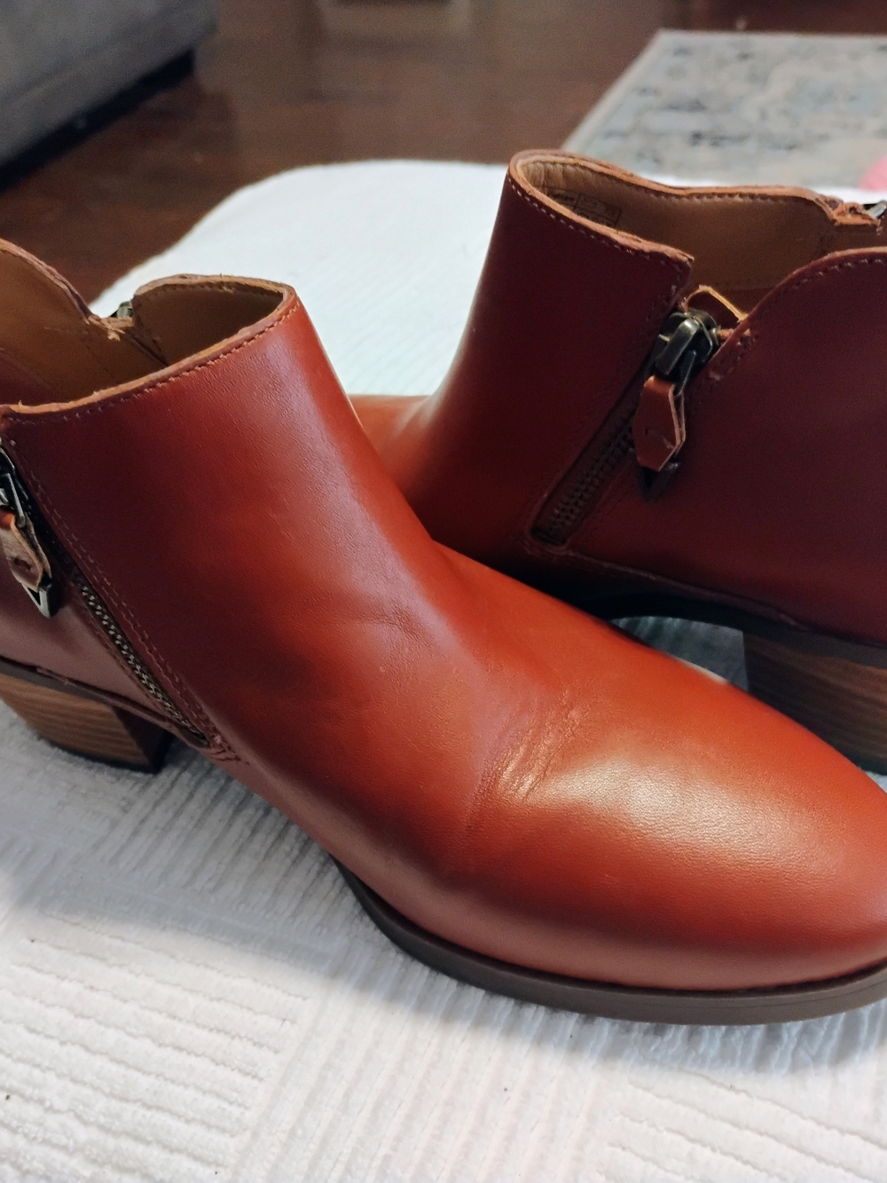 Vionic Cecily Leather Ankle Boots Women's 7.5 Cognac Brown Side Zips - Picture 9 of 13
